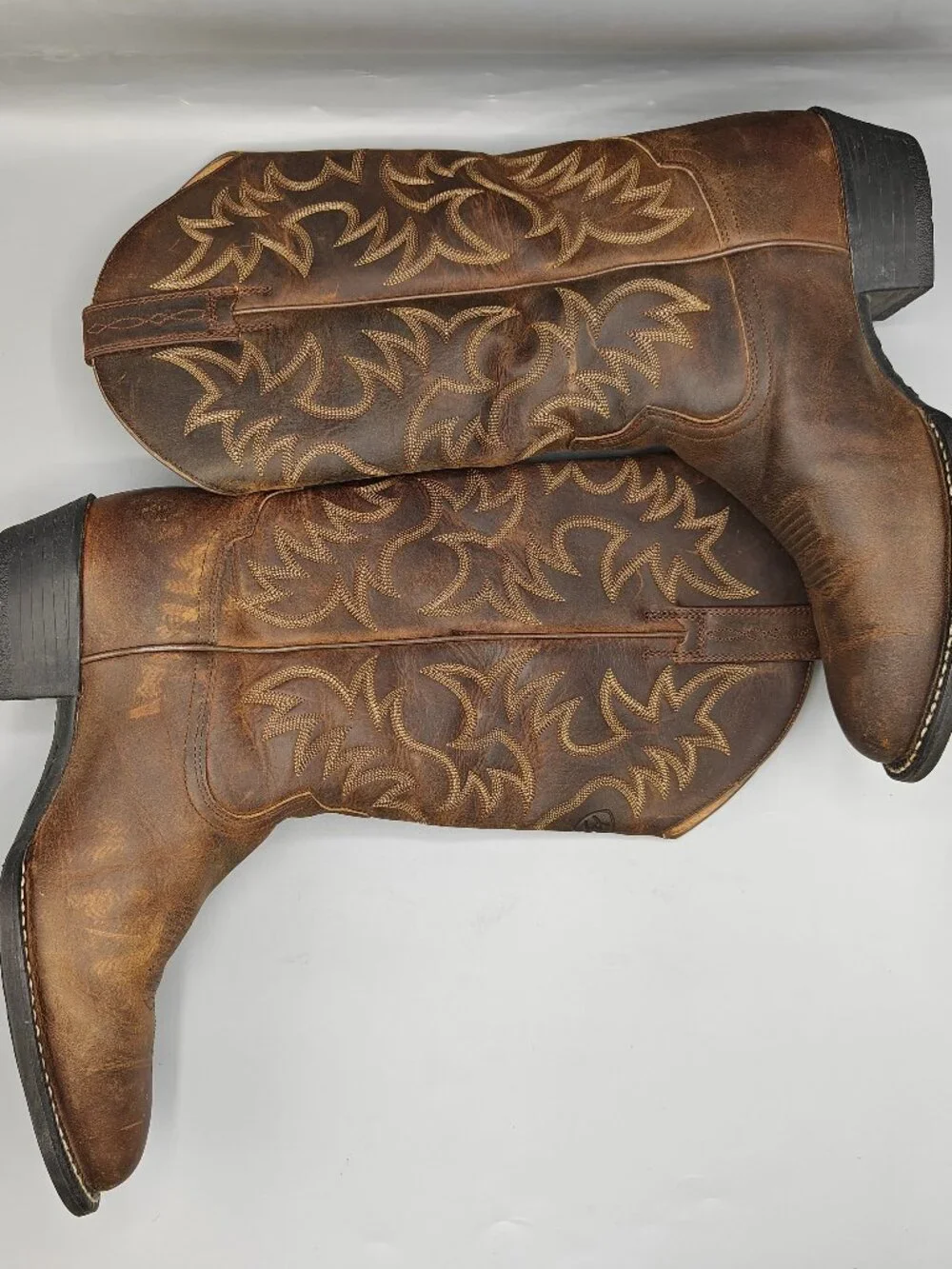 Ariat Heritage R Toe 10002204 Men's size 9.5EE Brown Leather Western Cowboy Boot